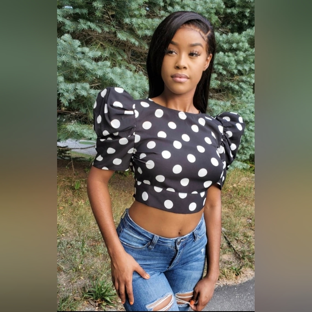 Black and White Puff Sleeve Crop Blouse